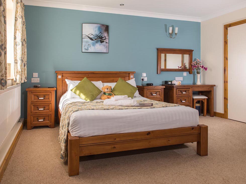 Wakerley Room 5